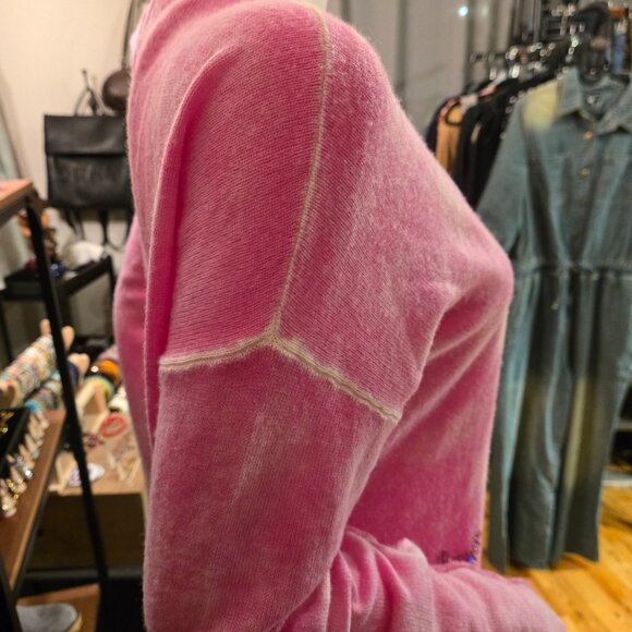 NWOT PINK CASHMERE Rhinestone DEEP V-NECK SWEATER LARGE 38 - Picture 3 of 7
